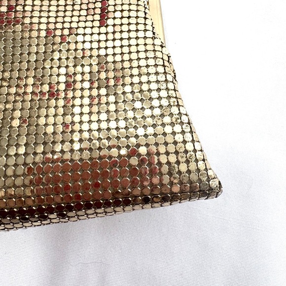 VTG Whiting & Davis Gold Mesh Evening Clutch Bag Double Kiss Lock Closure - Picture 8 of 9